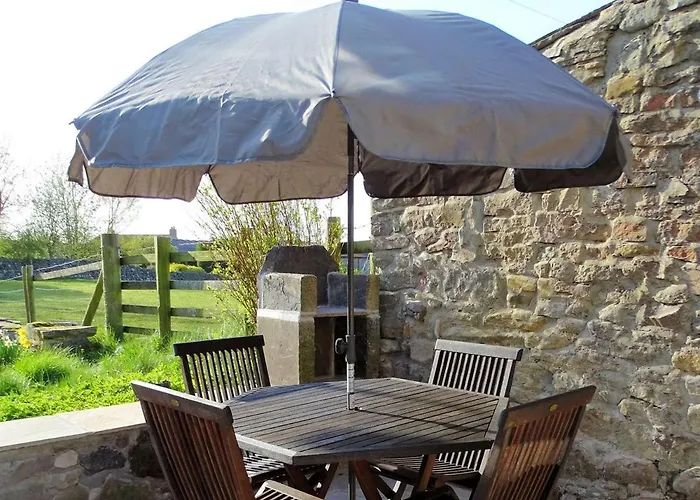 Snowdrop Nyaraló Thornton Steward