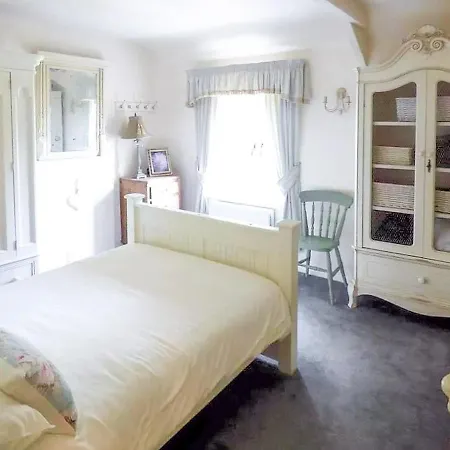 Snowdrop Thornton Steward