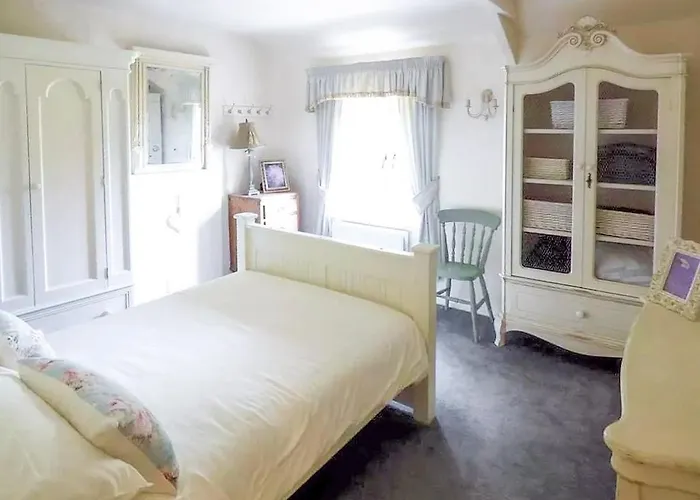 Snowdrop Thornton Steward